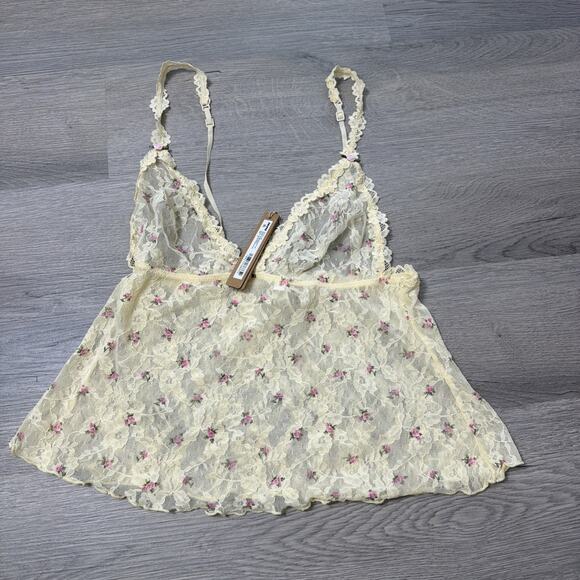 SKIMS Other - Skims Stretch Lace Triangle Cami Top Size Medium ST-SET-9557W Butter Rosebud